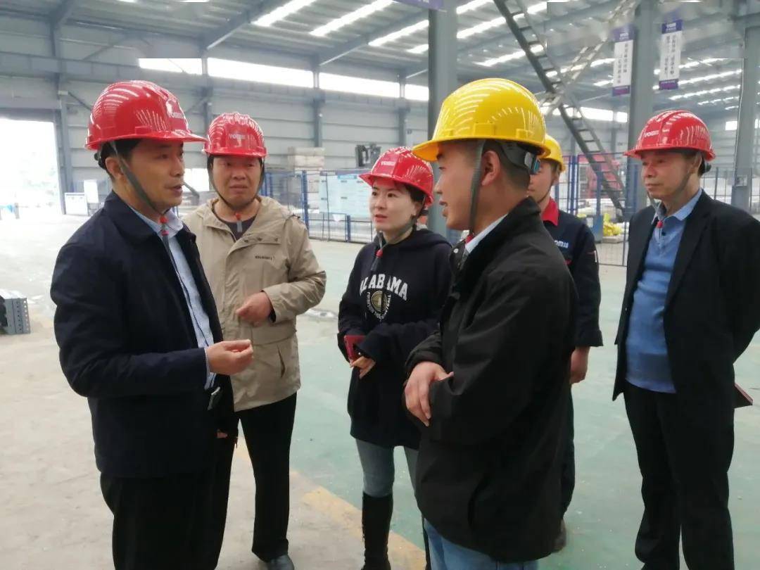 县委常委、统战部长李新生到优模科技公司调研